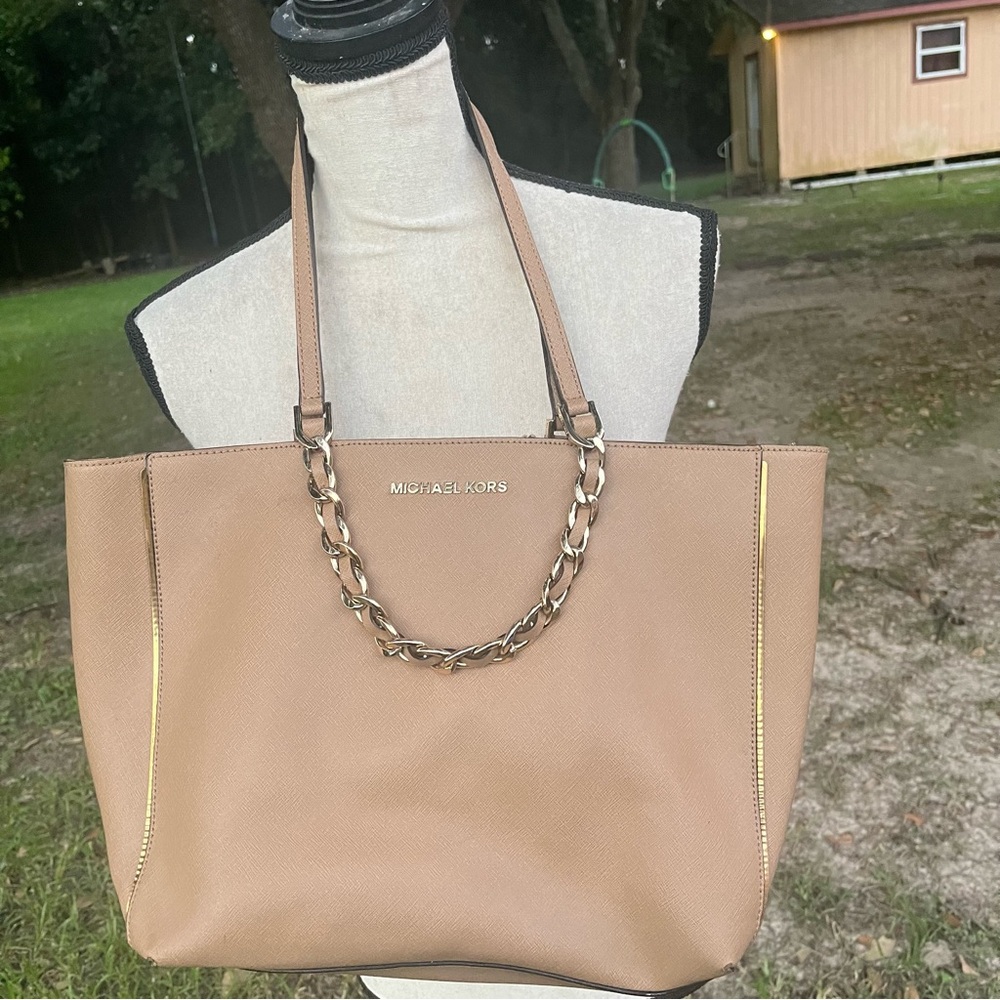 MICHAEL KORS TAN NUDE BEIGE GOLD CHAIN LEATHER SHOULDER HANDBAG PURSE GUC - Picture 5 of 16